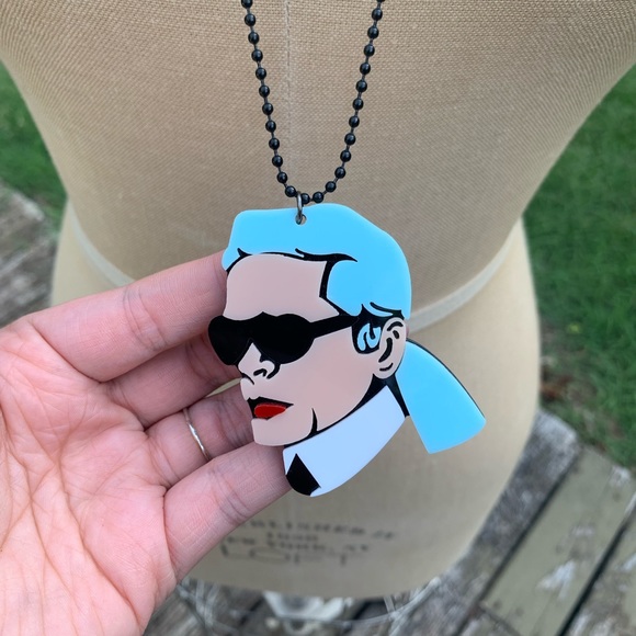 Karl Lagerfeld Laser-Cut Plastic Handmade Necklace. - Picture 3 of 4